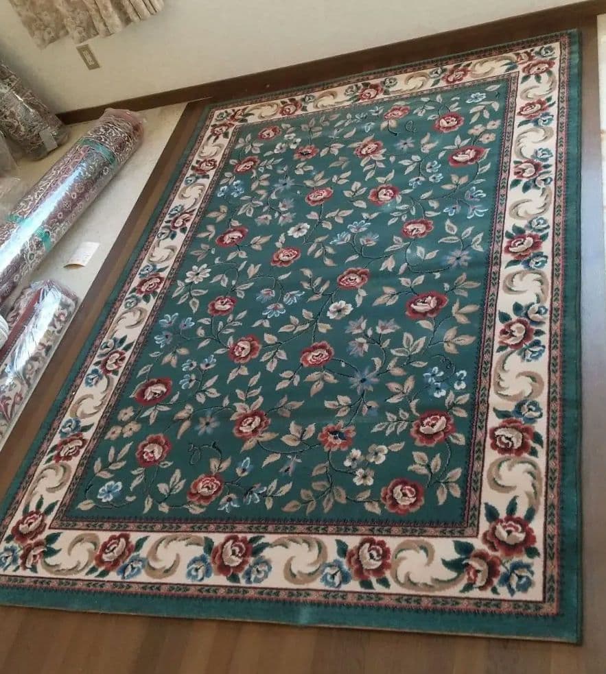 【未使用品】ベルギー製 絨毯