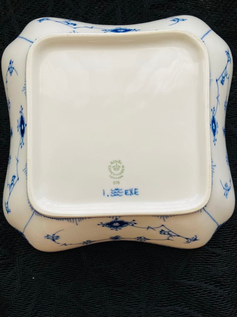 ロイヤルコペンハーゲン ブルーフルーテッドハーフレース 578