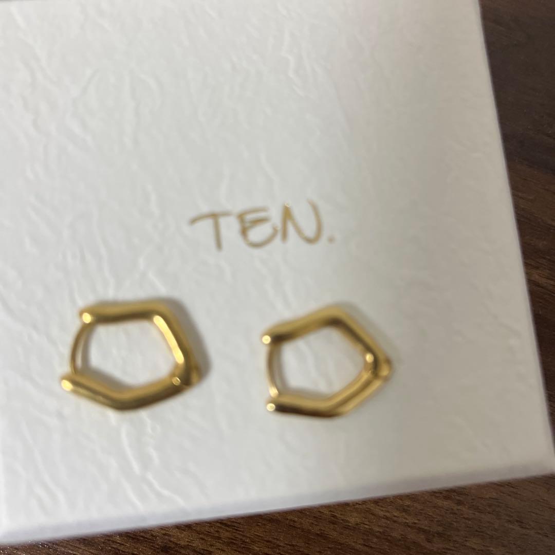 お値下げ‼️TEN. ダガーピアス GD