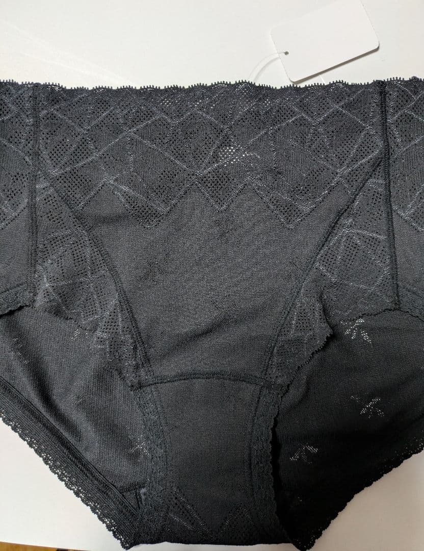 新品未使用　マルコ　カービシャスカレスショーツ　LL 2枚