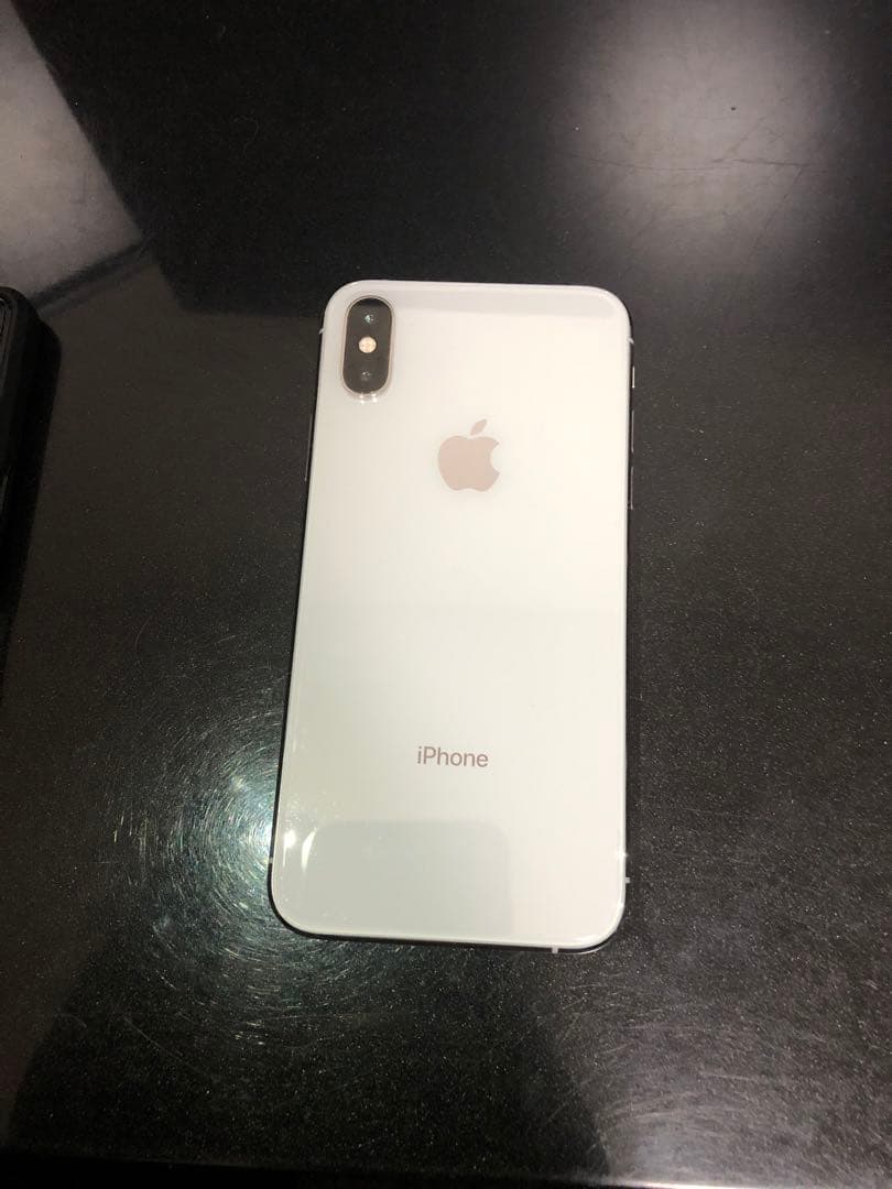iPhone Xs 256GB シルバー
