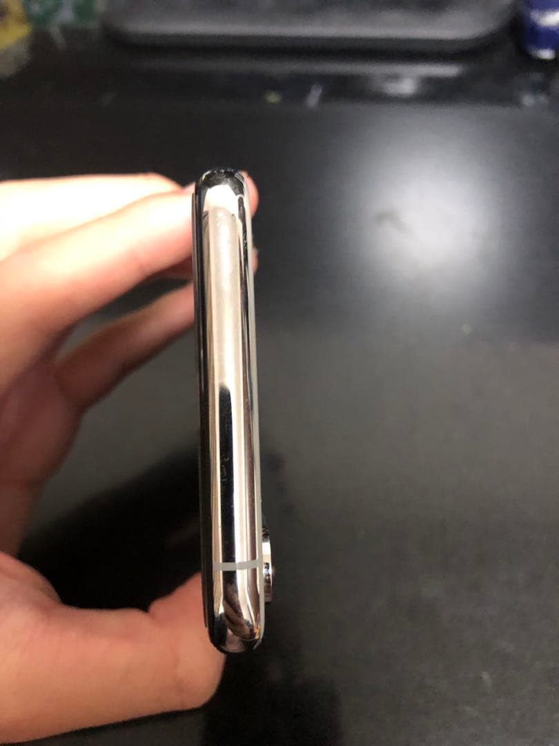 iPhone Xs 256GB シルバー