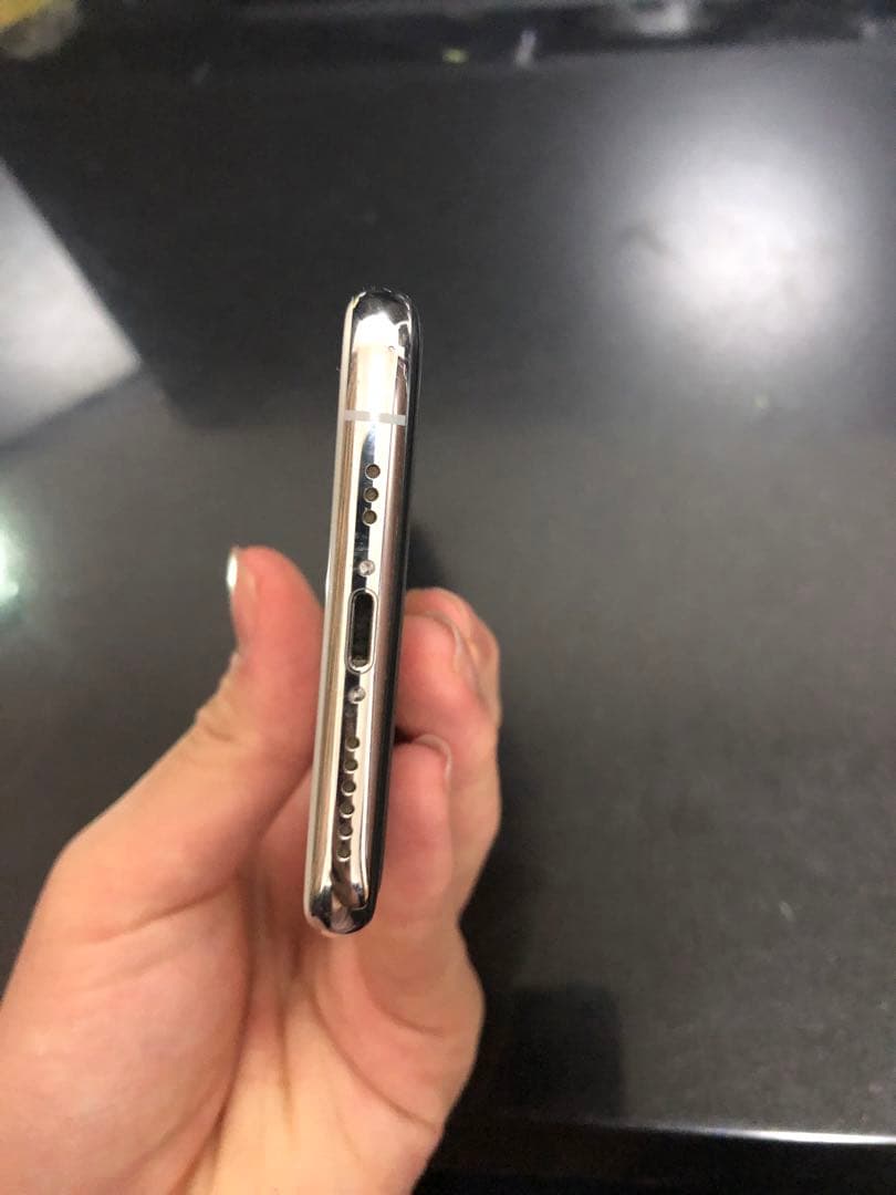 iPhone Xs 256GB シルバー