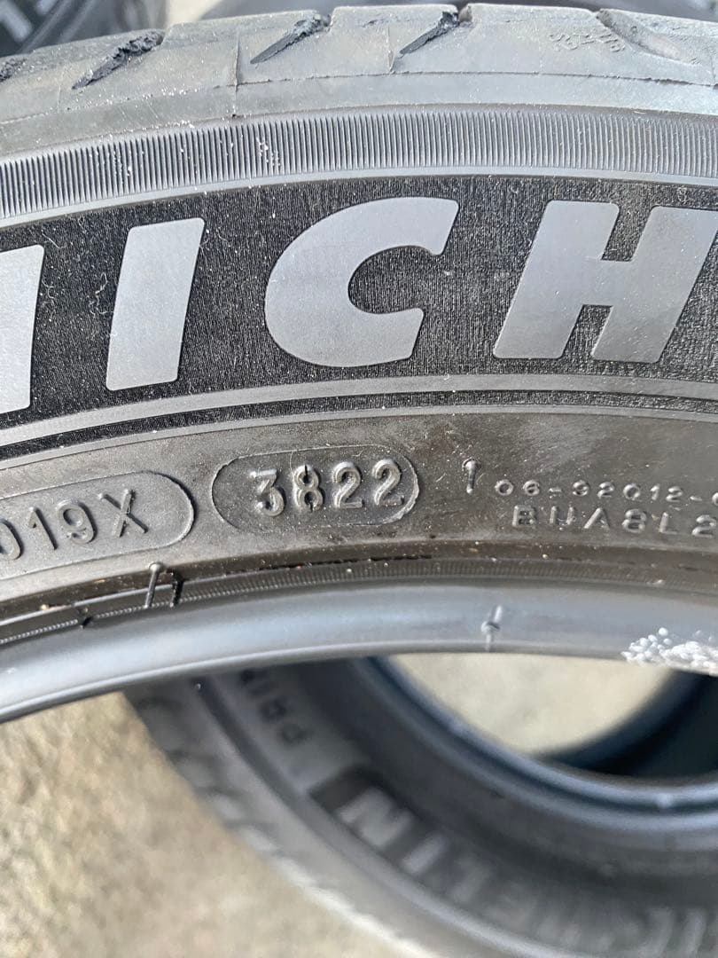 トイ①225/50R18 ミシュランPRIMACY4 4本セット