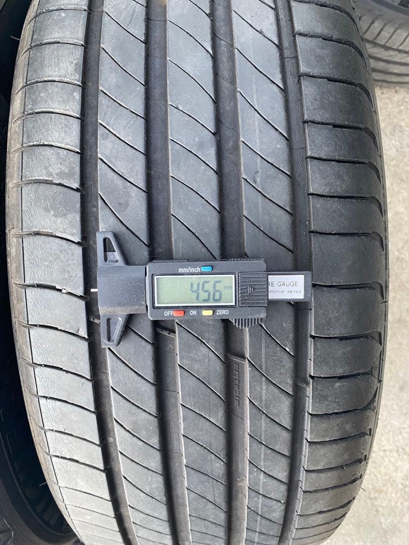 トイ①225/50R18 ミシュランPRIMACY4 4本セット