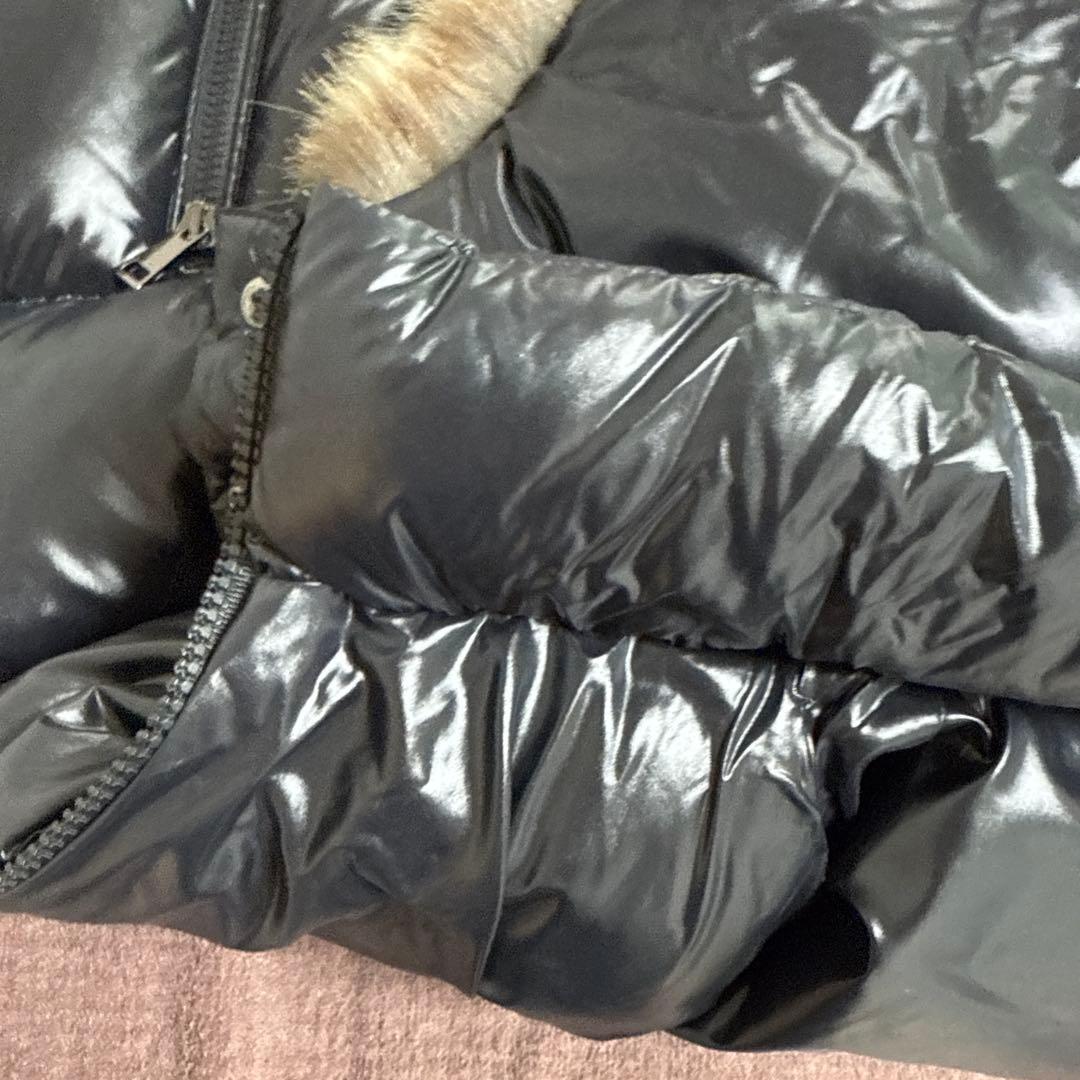 MONCLER ブラックファー付きダウンベスト　サイズ　2