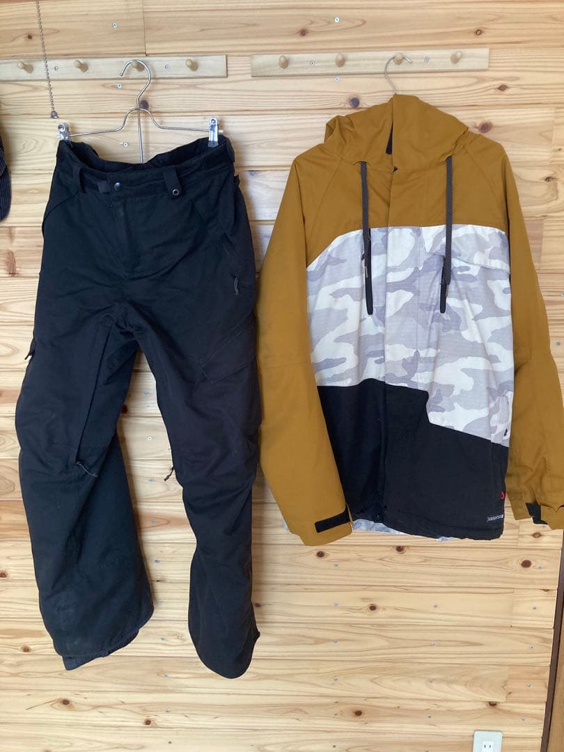 21-22 686スノーボードウェア上下セット　ジャケットL パンツM