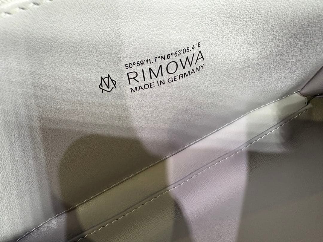 RIMOWA リモワ　パーソナル　クロスボディバッグ【箱・保存袋】