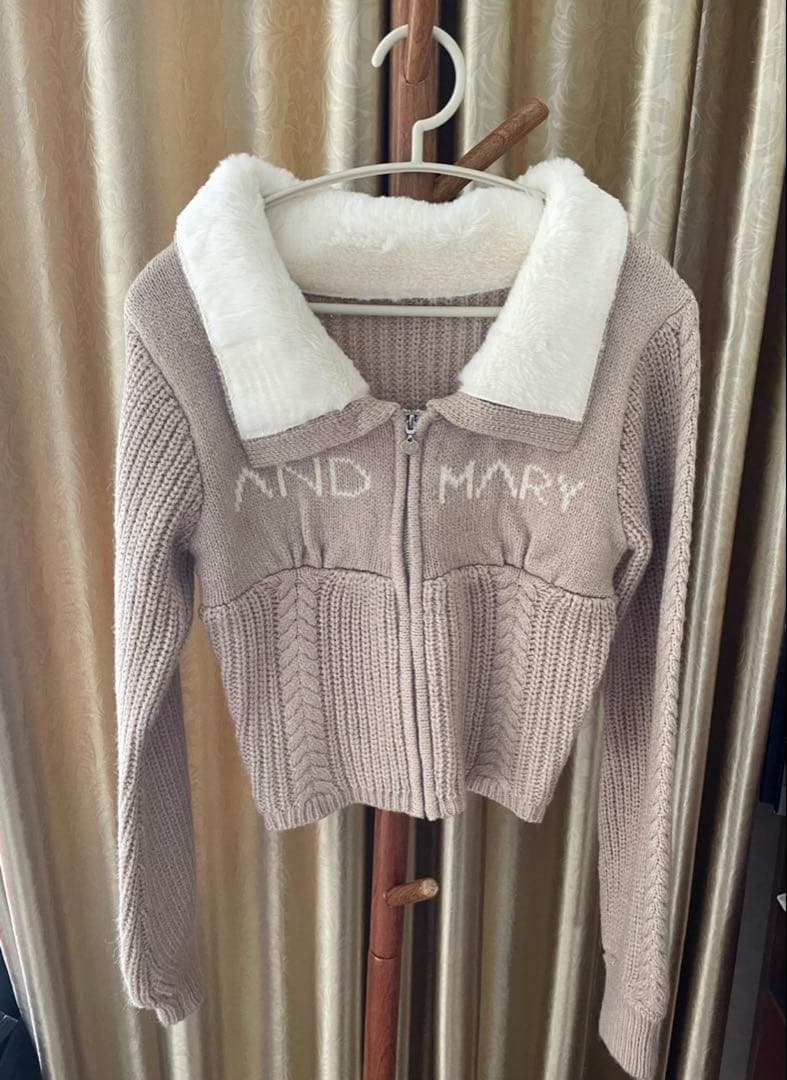 ANDMARY ベージュ ジップアップニット