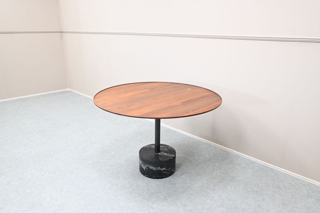 【極美品】Cassina カッシーナ ダイニングテーブル NOVE ノーヴェ