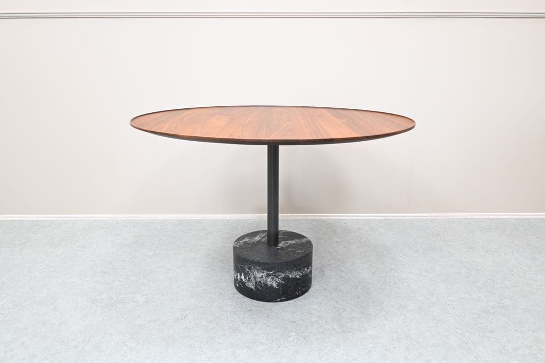 【極美品】Cassina カッシーナ ダイニングテーブル NOVE ノーヴェ