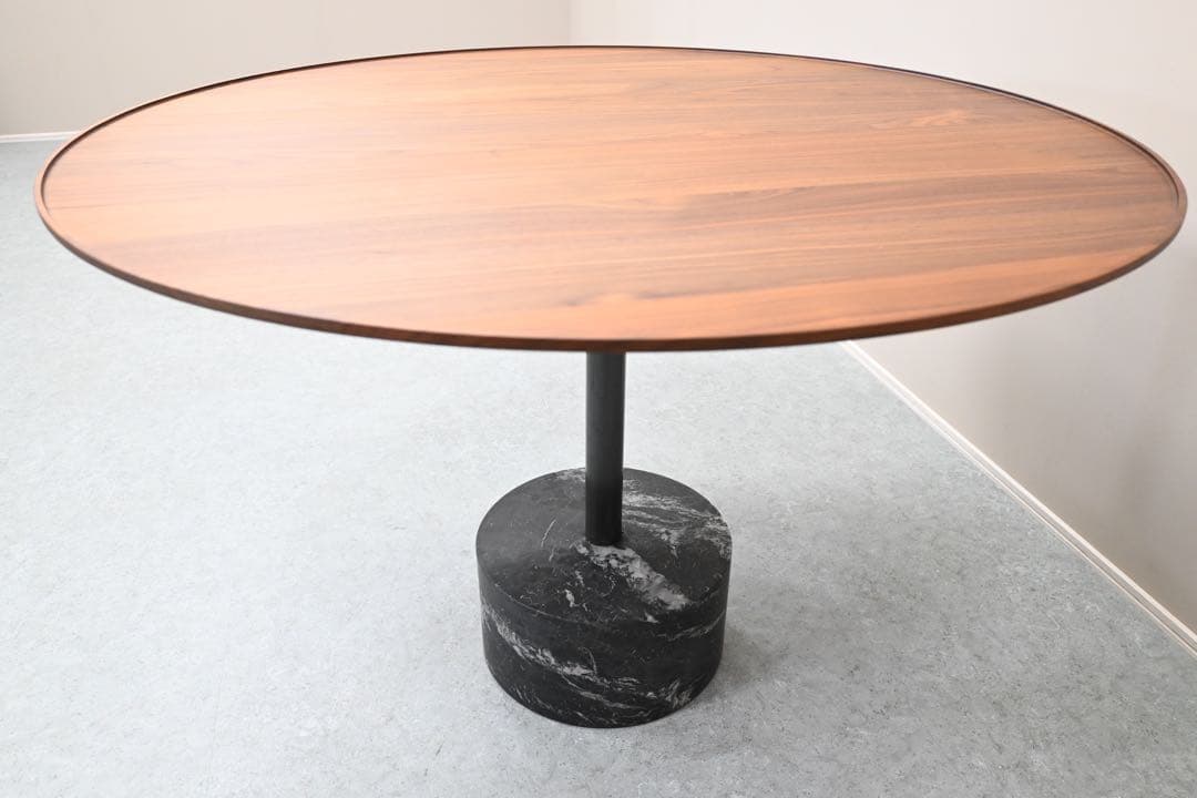 【極美品】Cassina カッシーナ ダイニングテーブル NOVE ノーヴェ