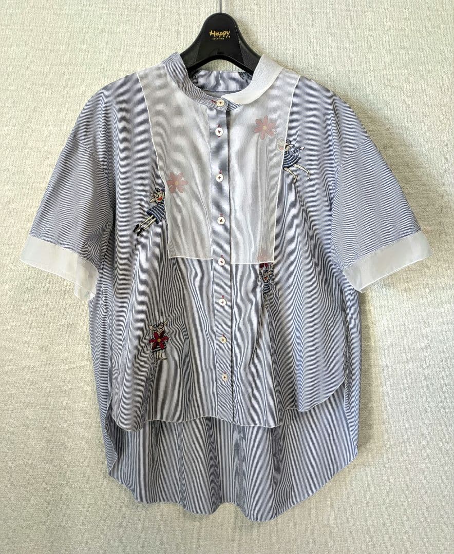 オレボレブラ♥️ぶたさん刺繍ブルーストライプチュール襟袖半袖ブラウス