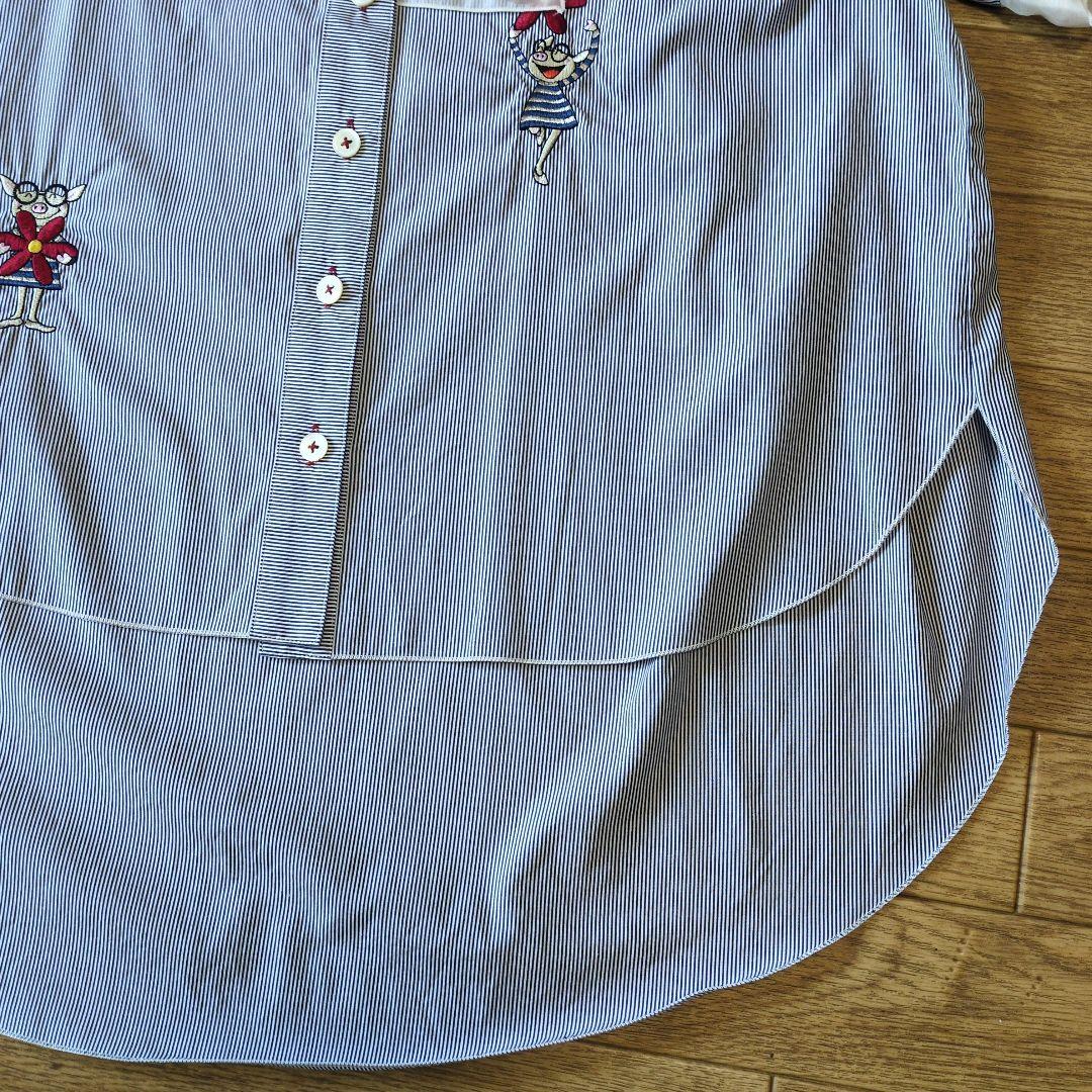 オレボレブラ♥️ぶたさん刺繍ブルーストライプチュール襟袖半袖ブラウス