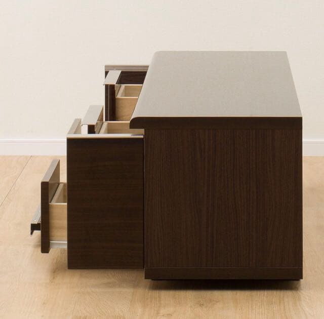 ローボード　ポスティア