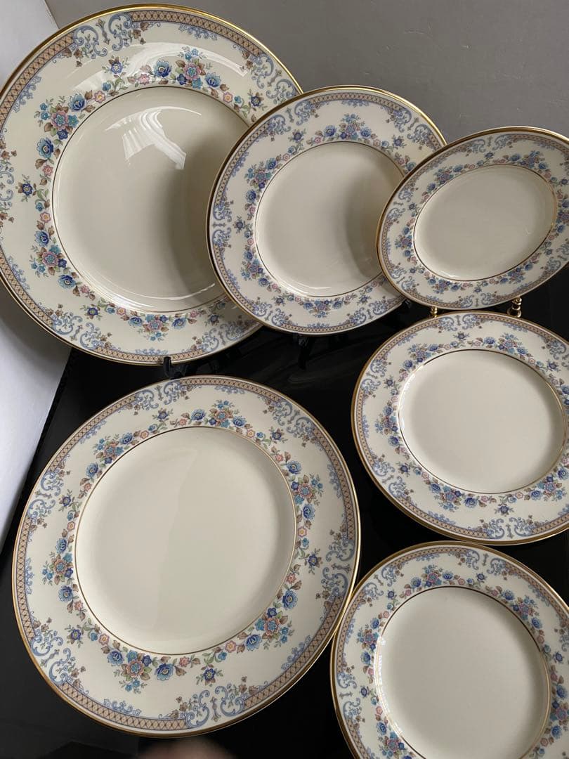 新品◆ロイヤルドルトン ハイランドバレー 英国製 大皿 中皿 小皿 各2客セット