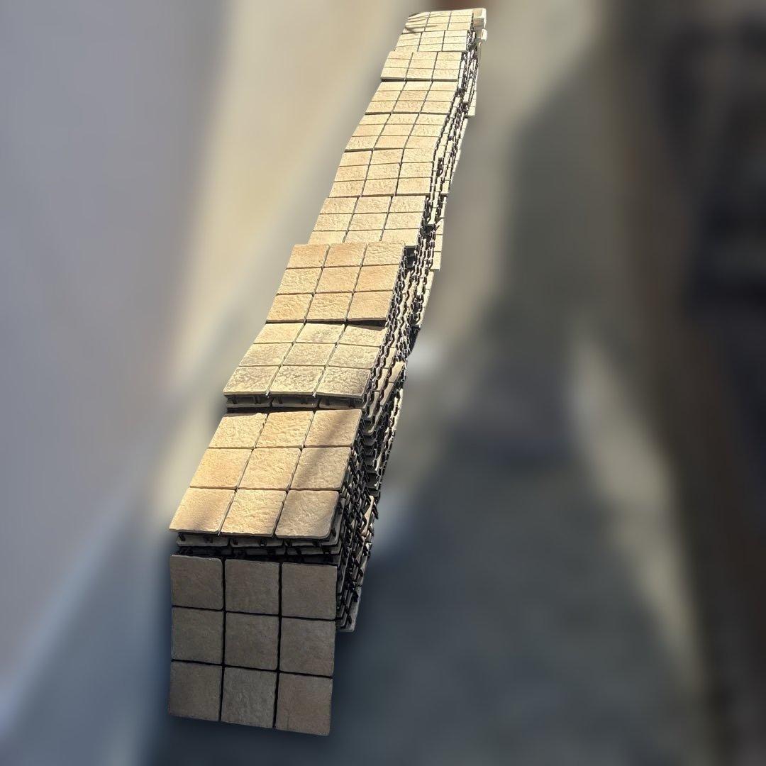 ベランダ、バルコニー、庭用アンティーク調石材タイル105枚 神奈川県横須賀市