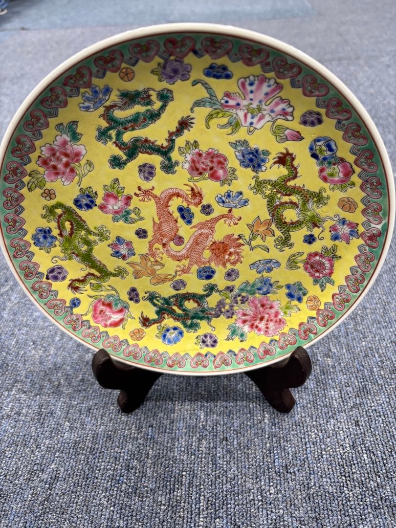 景徳鎮皿骨董品ドラゴンと花の装飾 陶器皿