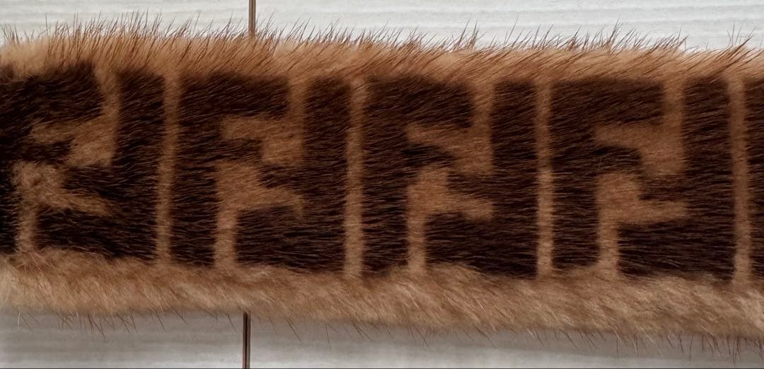 FENDI FFロゴ ミニストラップyou 年始セール♡