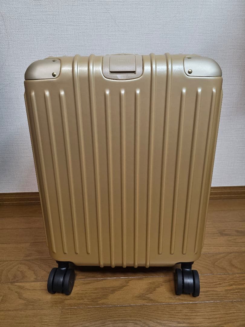 新品/未使用　MAIMOキャリーケース　Sサイズ　ゴールド