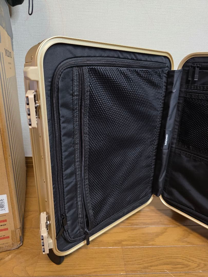 新品/未使用　MAIMOキャリーケース　Sサイズ　ゴールド