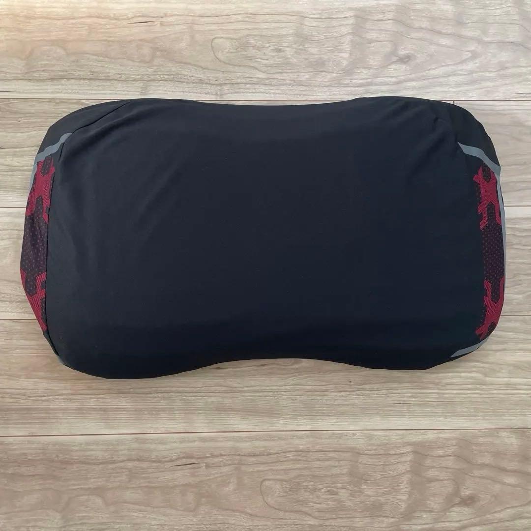 【美品】まくら 62×38×11cm ブラック・レッド