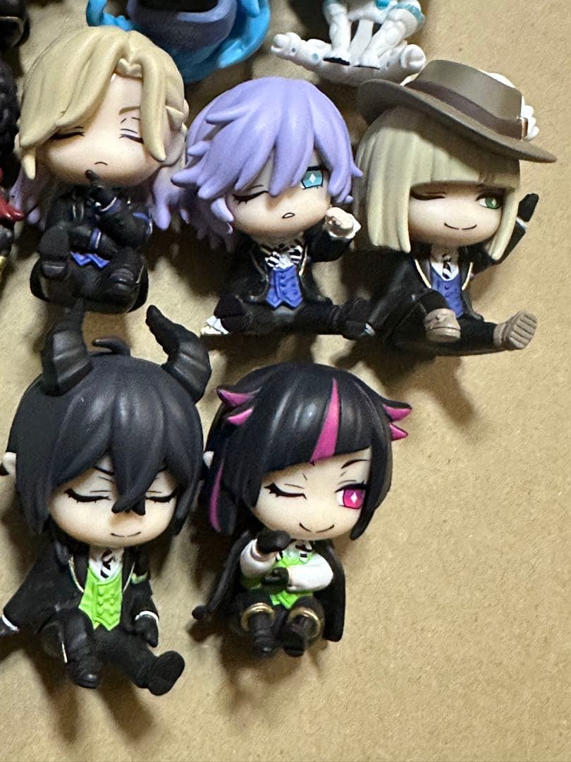 は*る様 肩ズンFig. ディズニー ツイステッドワンダーランド　ツイステ