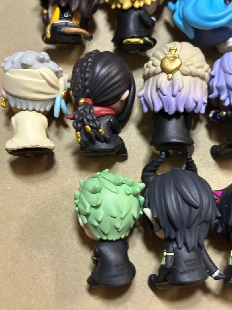 は*る様 肩ズンFig. ディズニー ツイステッドワンダーランド　ツイステ