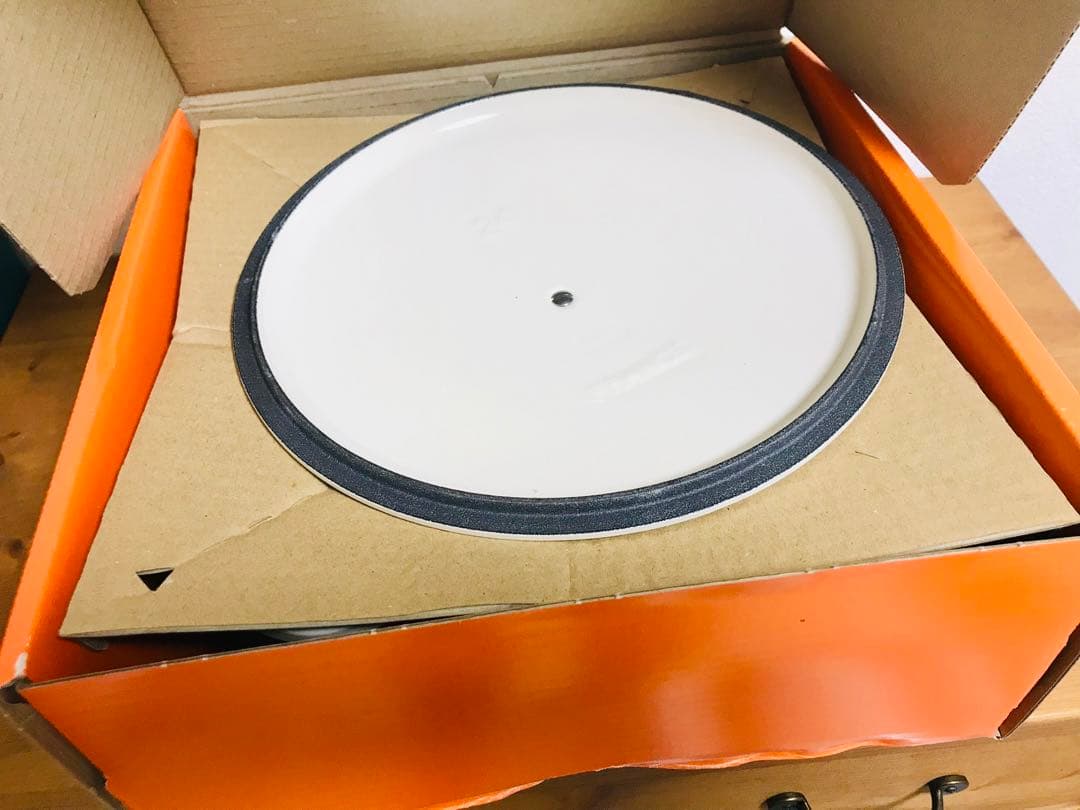 定価48,400円　ルクルーゼ ラウンドキャセロール　24cm