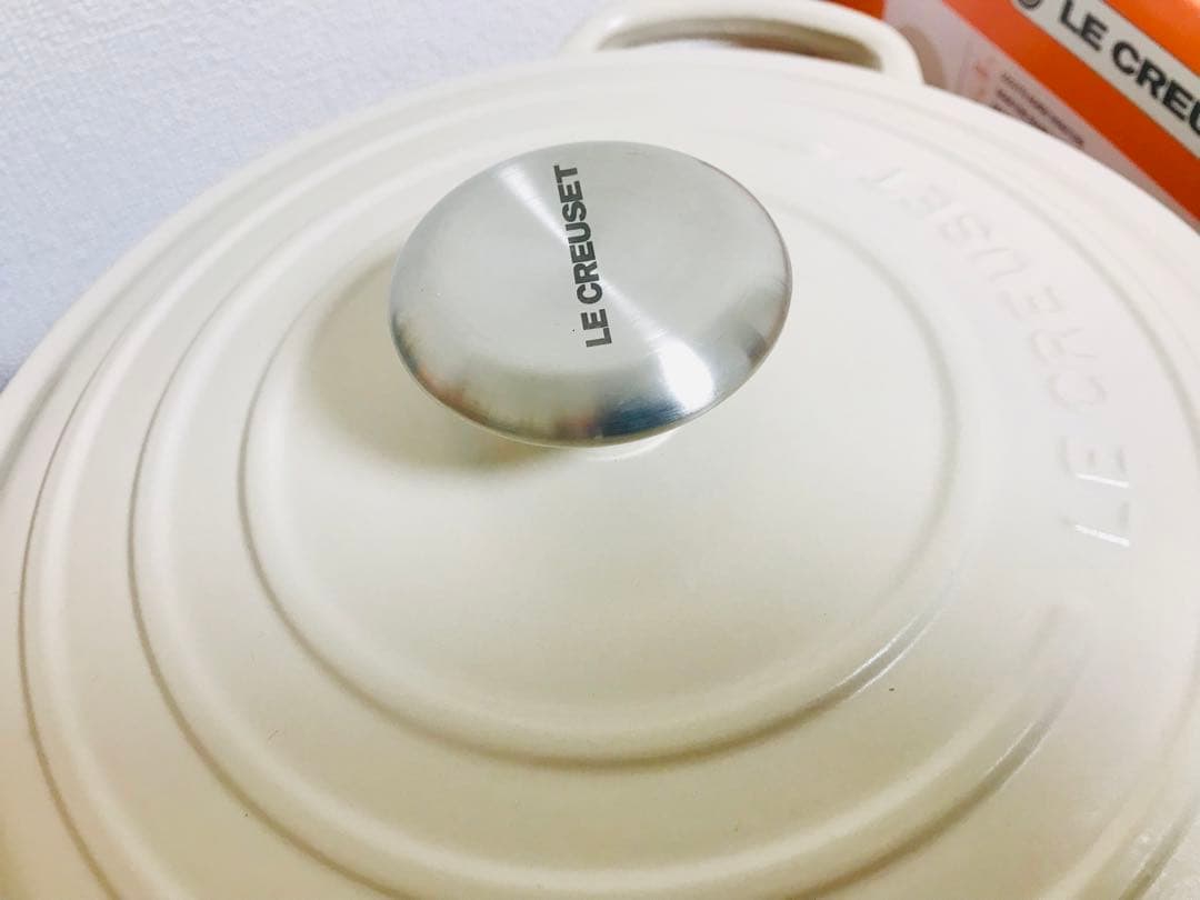 定価48,400円　ルクルーゼ ラウンドキャセロール　24cm