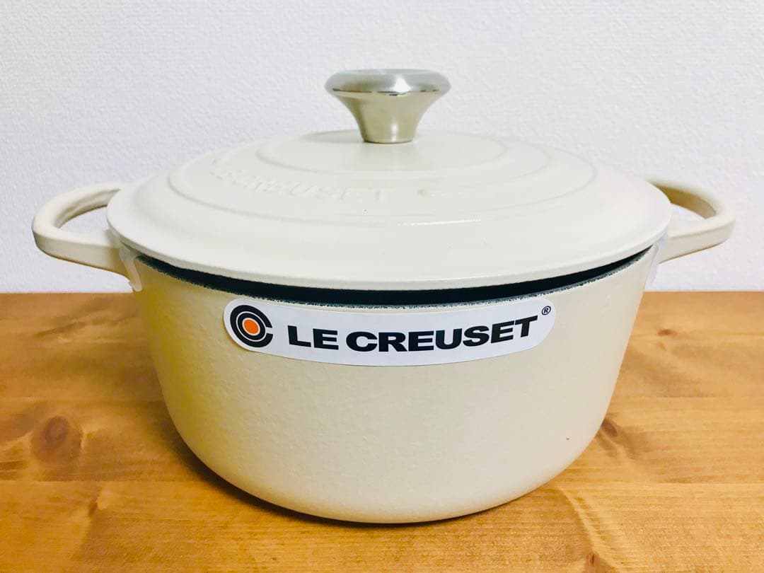 定価48,400円　ルクルーゼ ラウンドキャセロール　24cm