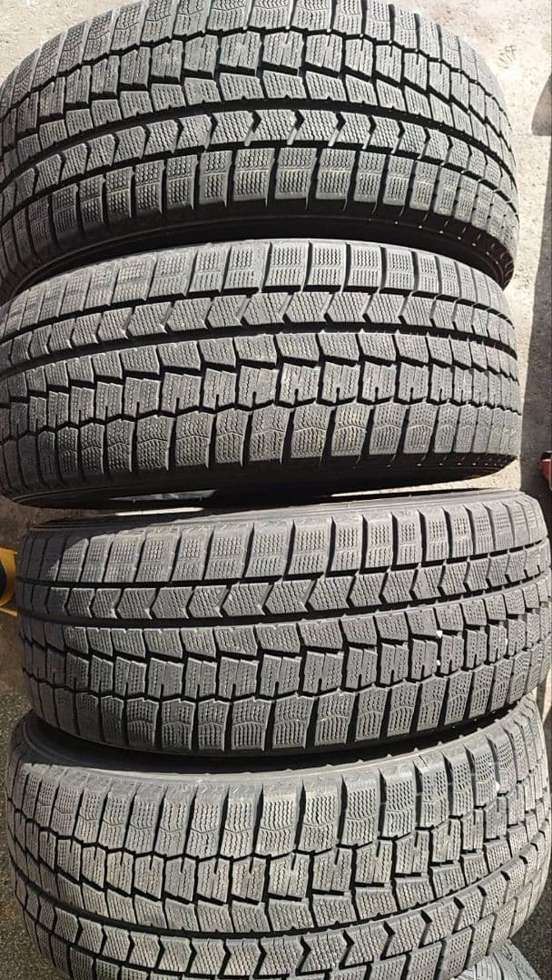 スタッドレスタイヤ 225/45/18インチ