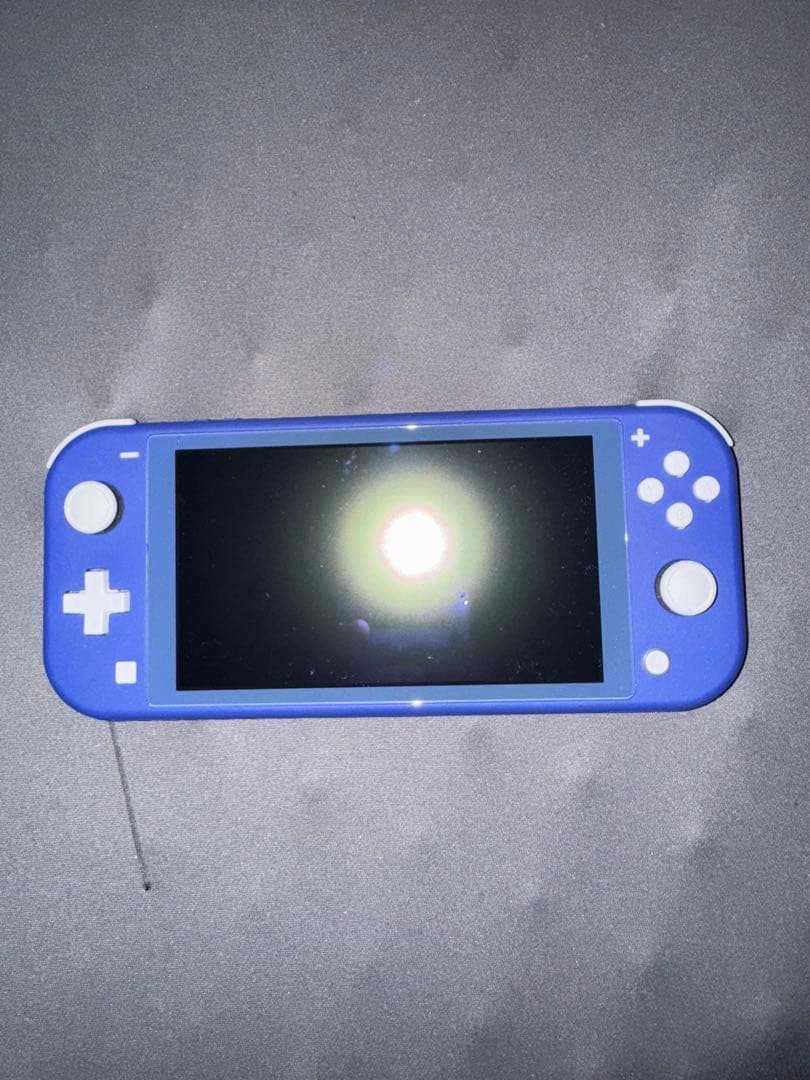 Nintendo SwitchLite ブルー