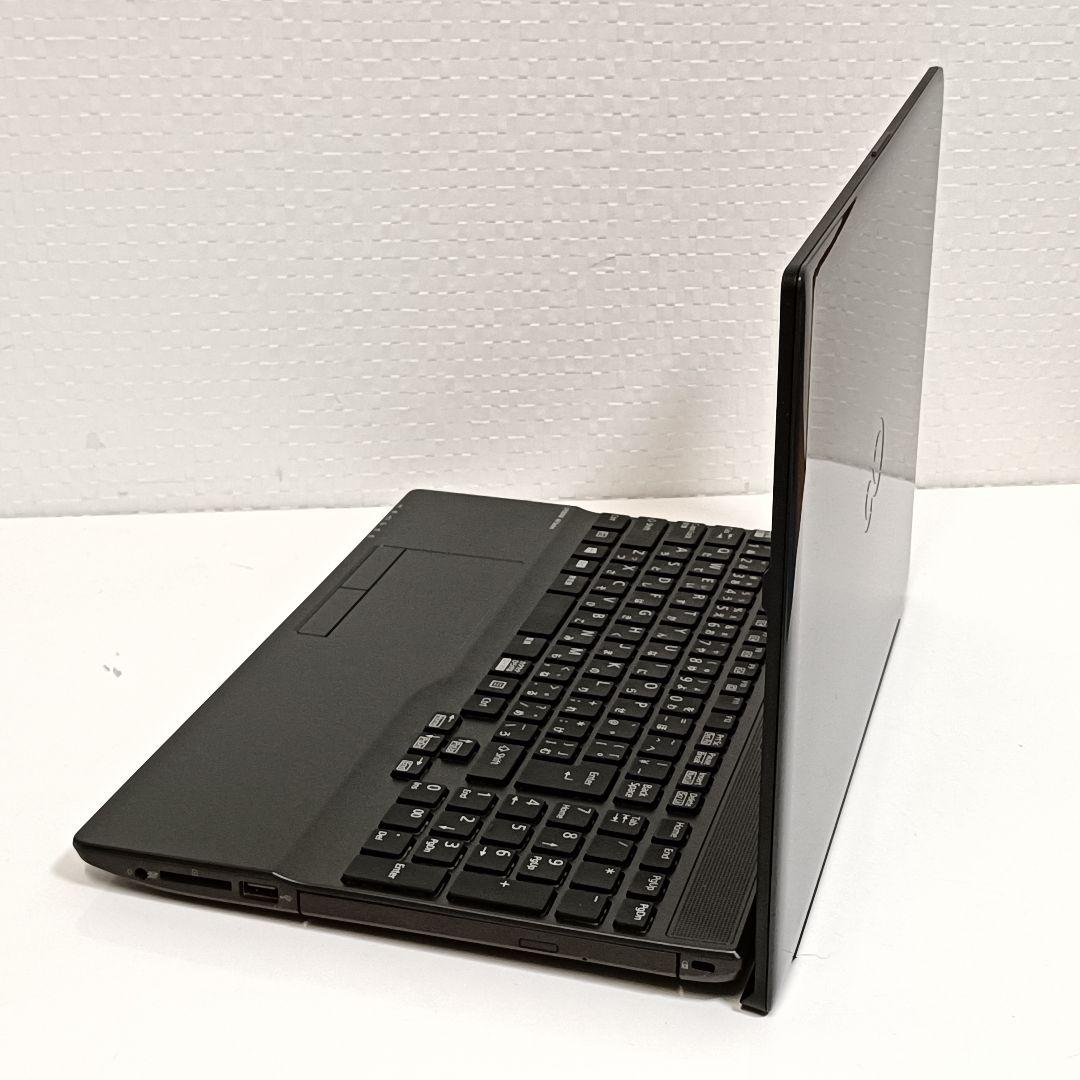 2022年製 富士通 Windows11 SSD 15.6型 ノートパソコン