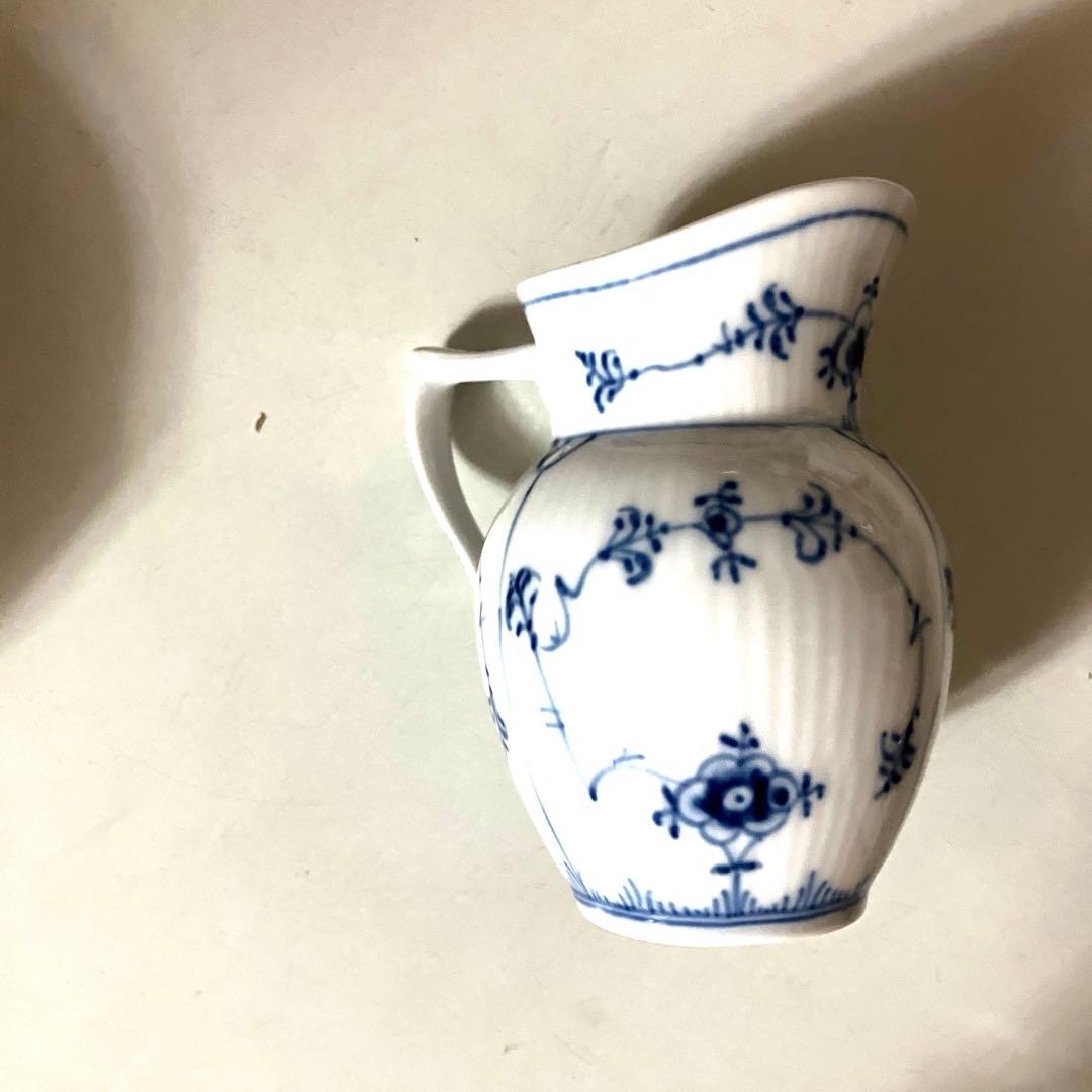 ブルーフルーテッドプレインクリーマー