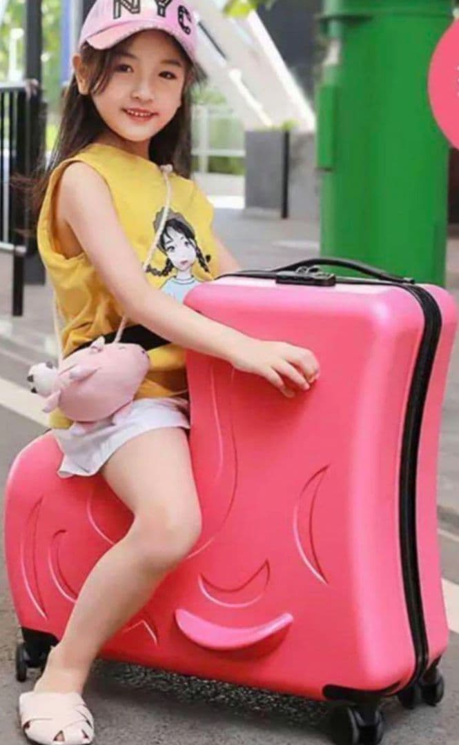 子供用　乗れる　スーツケース