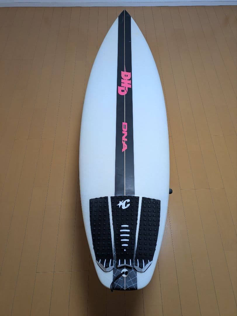 DHD DNA ショートボード　関東エリアは無料にて配送