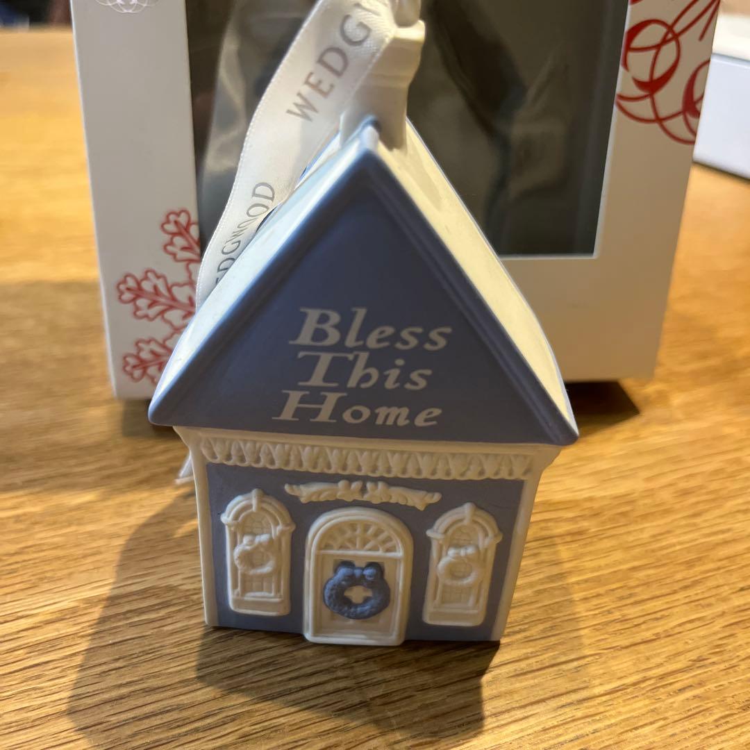  Bless This  置物