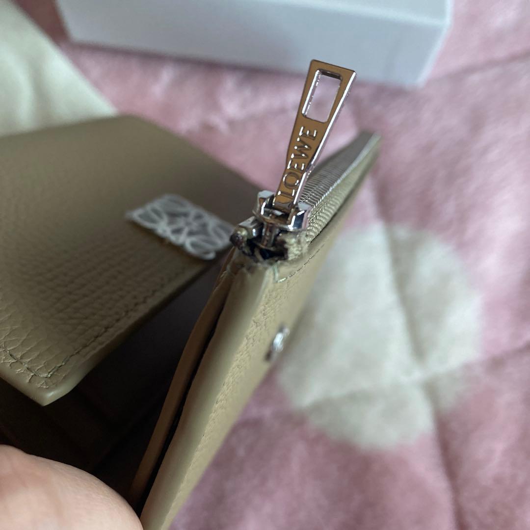 アリス☆LOEWE アナグラムミニ折りたたみ財布