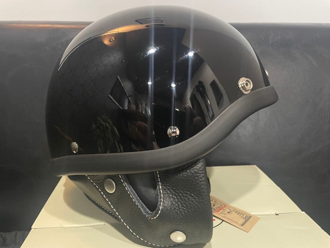 新品未使用　ocean BEETLE SHORTY4 XL ブラック