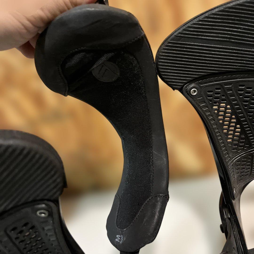 おしゃれネコ。Burton MALAVITA Re:Flex