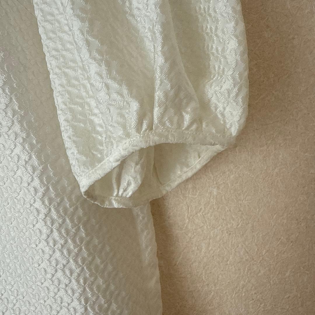 美品☆伊勢丹別注♪アミカキッズ　ジャガードブラウス