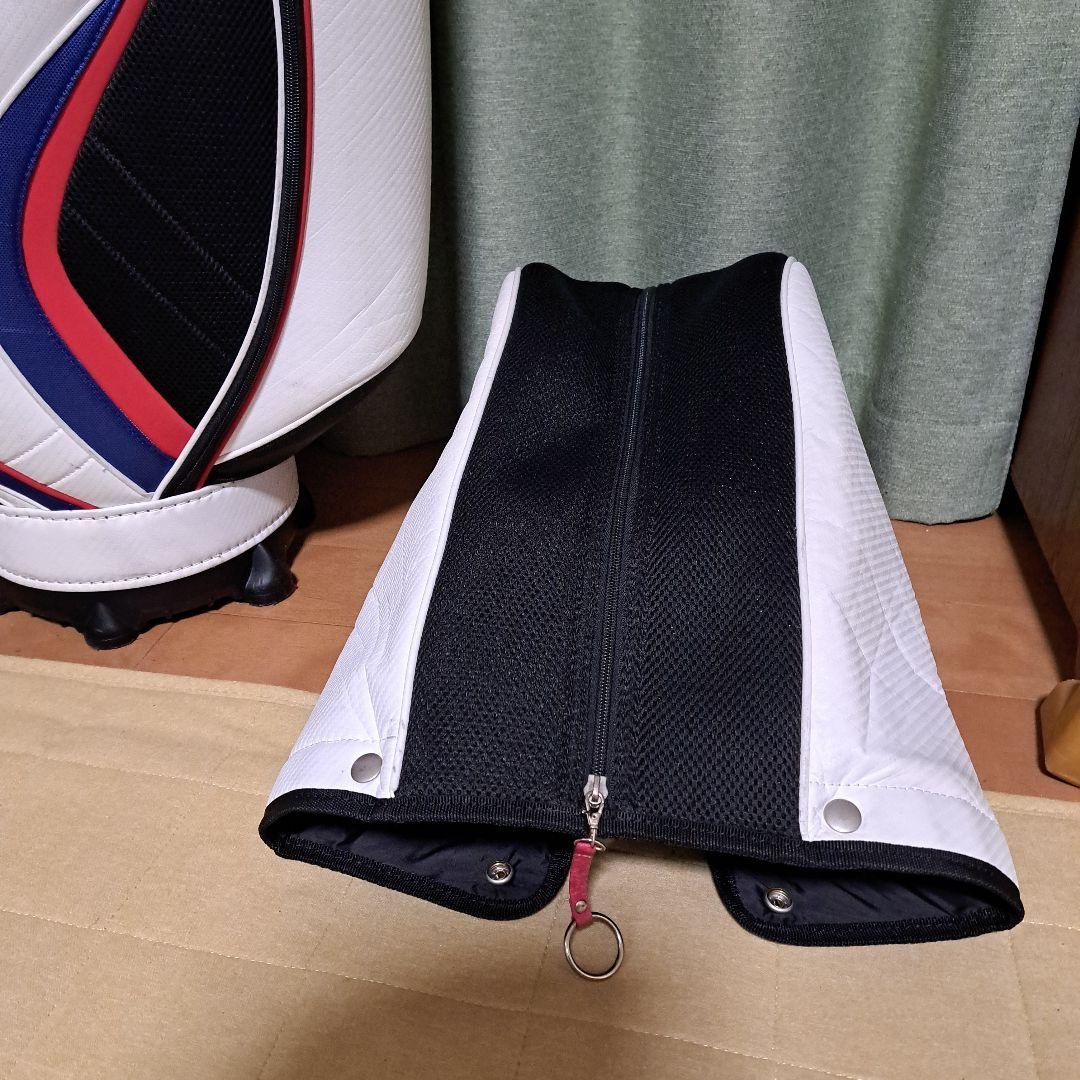 Mizuno ゴルフキャディバッグ.フード付き。 ホワイト/ネイビー。9インチ