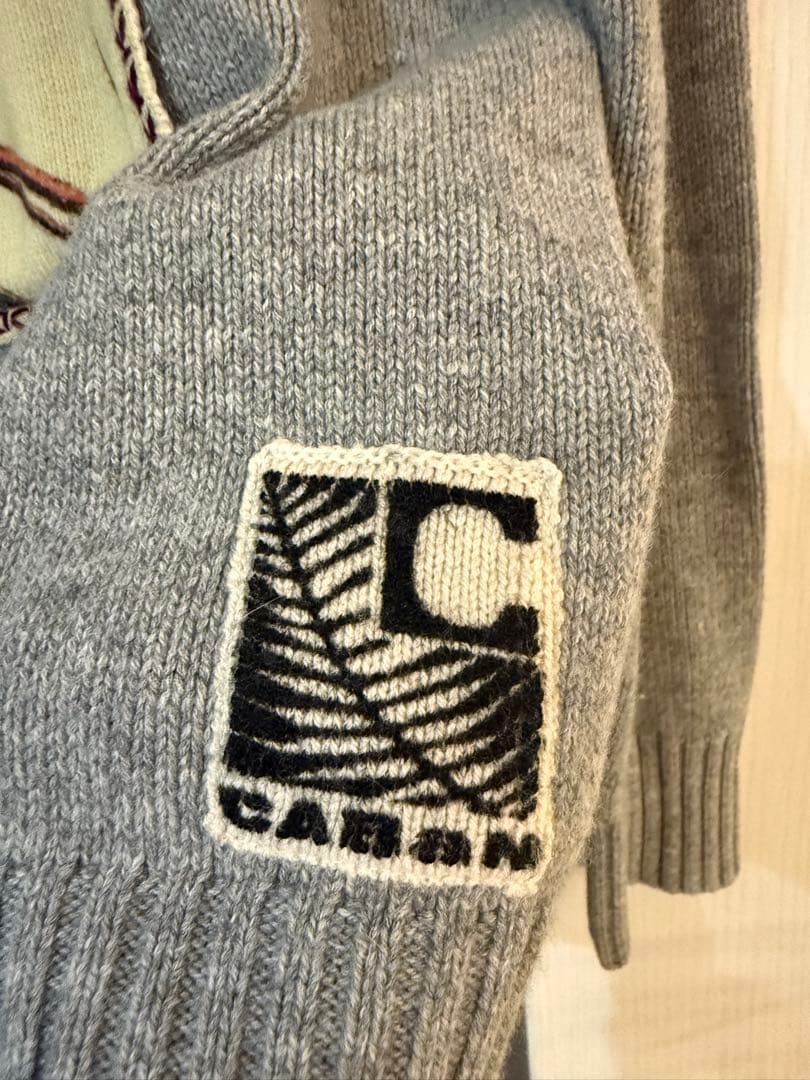 CABaN ウールカシミヤ アートフレーム クルーネック プルオーバー グレー