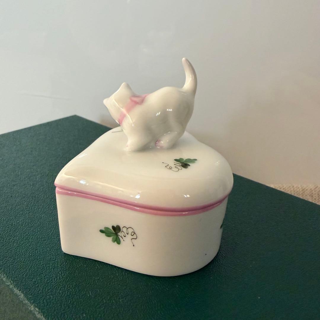 ヘレンド 猫　ウィーンの薔薇　ピンク　ミニ小物入れ ボンボニエール