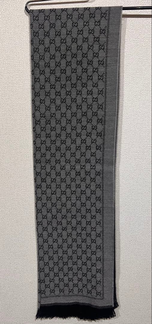 グッチ Gucciグレー マフラー フリンジ付き