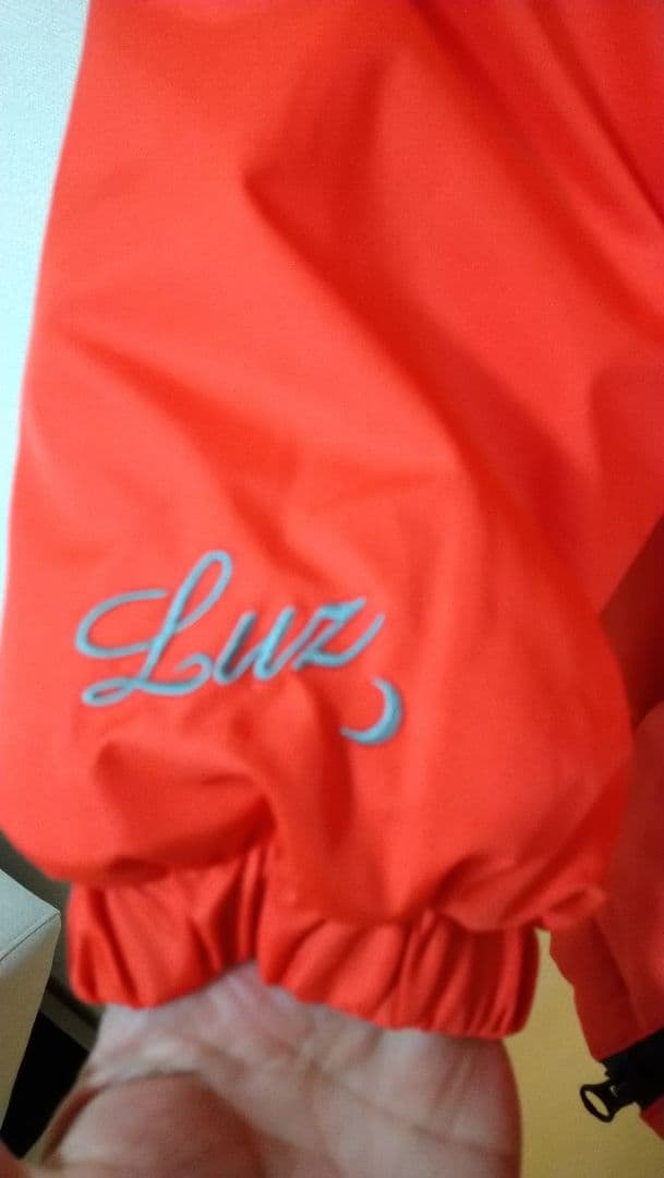 GENIOルースイソンブラ フード付き中綿コート