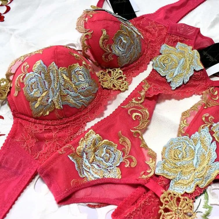 新品☆ワコール☆サルート☆ベルサイユのばら☆ＲＰ☆Ｃ７０＆ソングM＆ガーターＭ