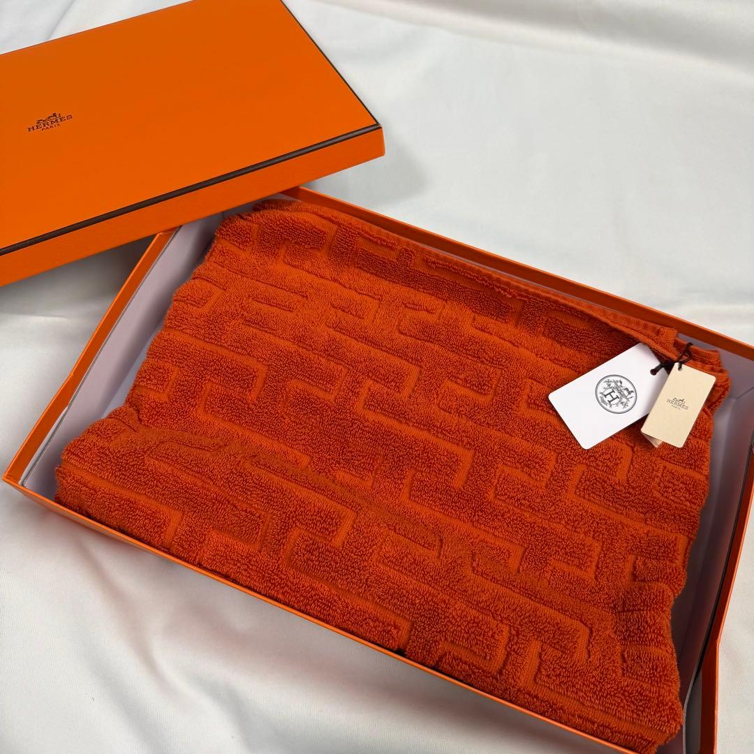 【新品タグ付き】HERMES オレンジ バスタオル 大判55×98