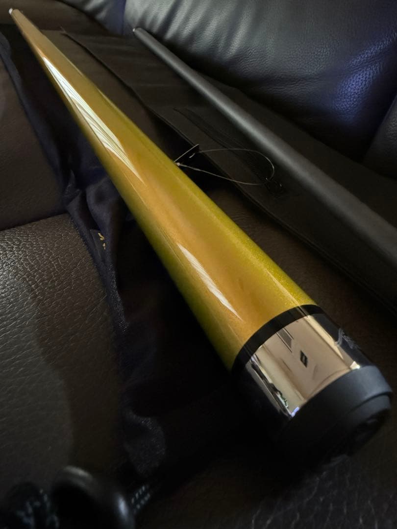 PREDATOR BK RUSH GOLD NO WRAP ビリヤードキュー